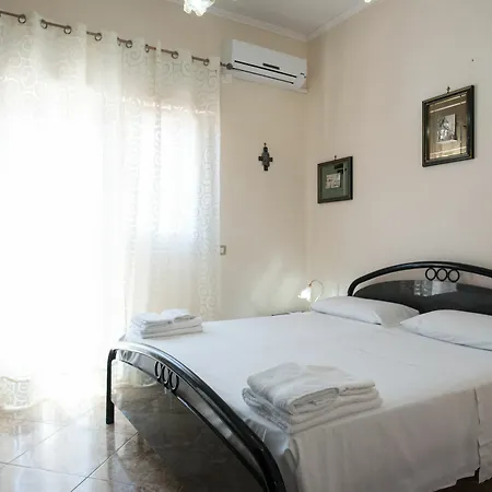 Cristina Hotel *