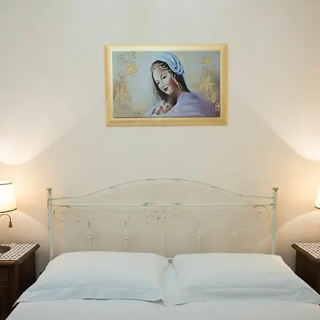 Cristina Hotel