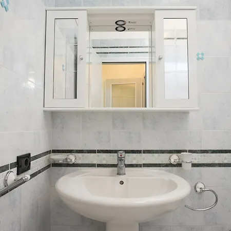 Hotel Cristina *